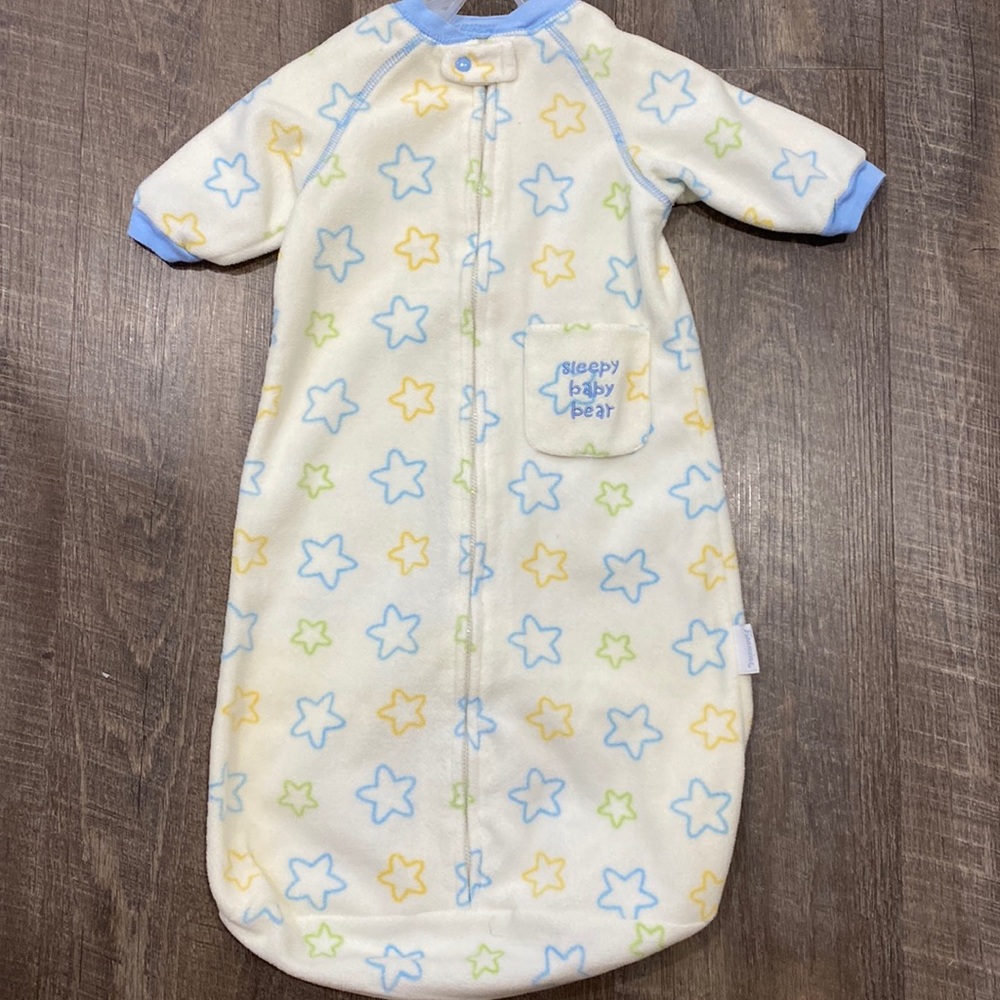 Vitamins Baby cream, blue and yellow star fleece sleep sack size 3 mos